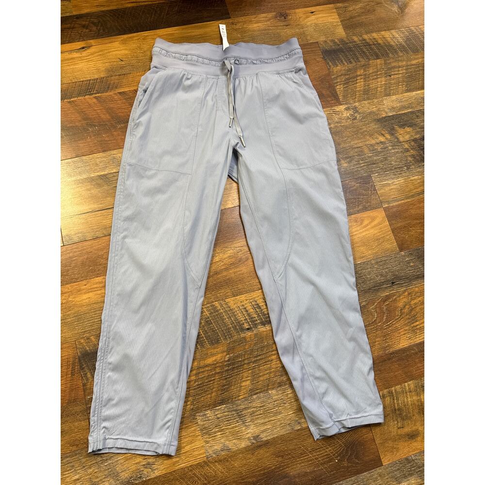 Lululemon Dance Studio Crop Pant 25" Chambray Size 6